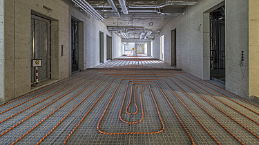 Underfloor heating in the corridor