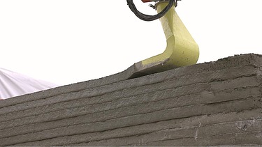 Photo Creation of a concrete wall using 3D concrete printing in Weilimdorf