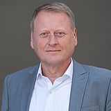 Portraitfoto der kaufmännischen Direktionsleitung der ZÜBLIN-Direktion Stuttgart